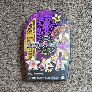 MH Monster High Clawdeen Wolf Skulltimate Secrets Hauntlywood Mysteries Doll